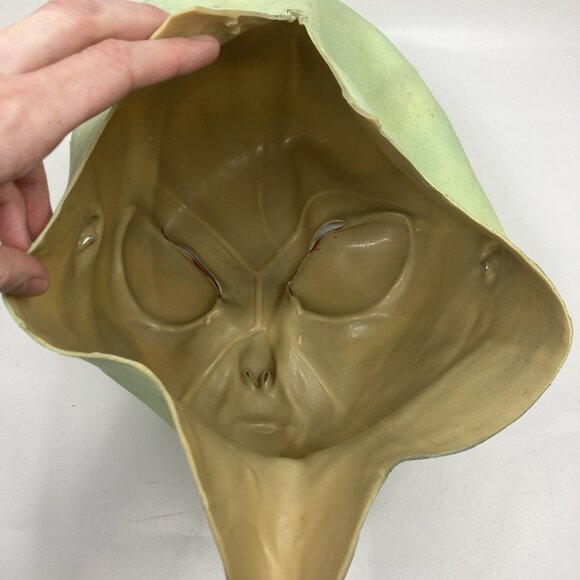 Vintage Alien Mask 1997 The Paper Magic Group Halloween Green Costume Rubber - Picture 5 of 9